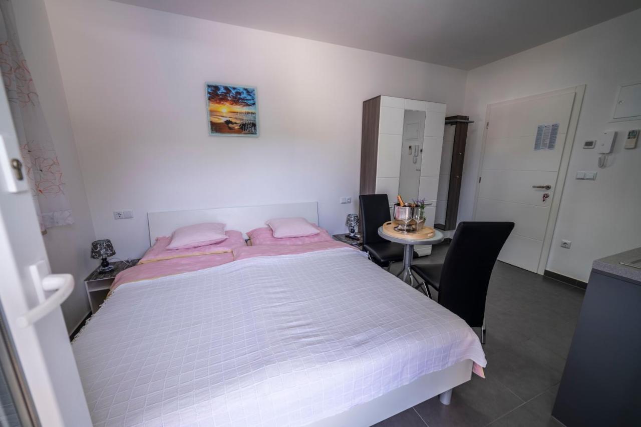 Apartments Adriana Pula Ngoại thất bức ảnh